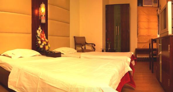 Fabhotel Ashu Palace Karol Bagh Delhi  Room photo