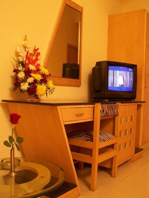 Fabhotel Ashu Palace Karol Bagh Delhi  Exterior photo