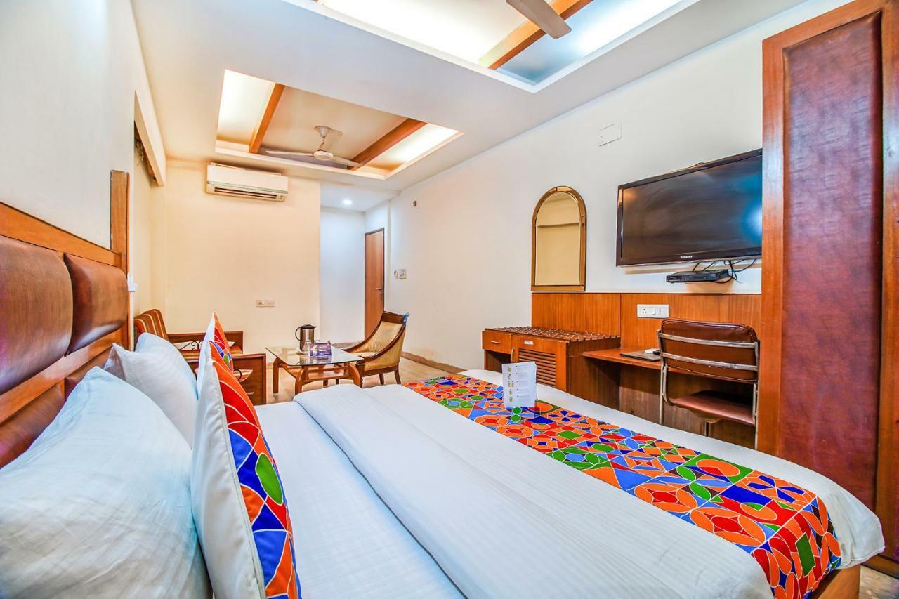 Fabhotel Ashu Palace Karol Bagh Delhi  Exterior photo